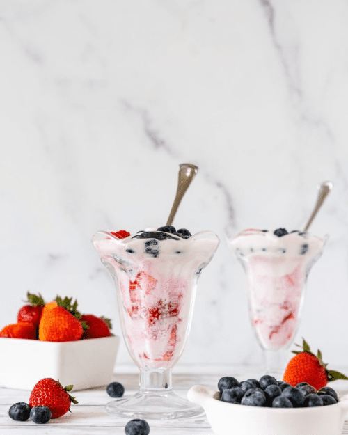 CHERRY ICE CREAM FLOATS