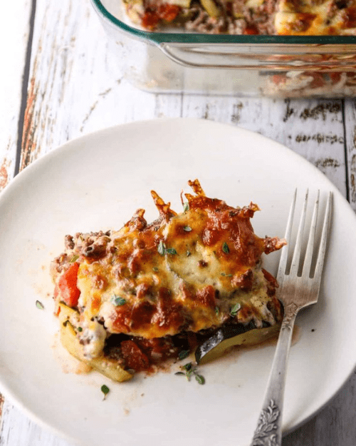 ZUCCHINI AND GROUND BEEF CASSEROLE