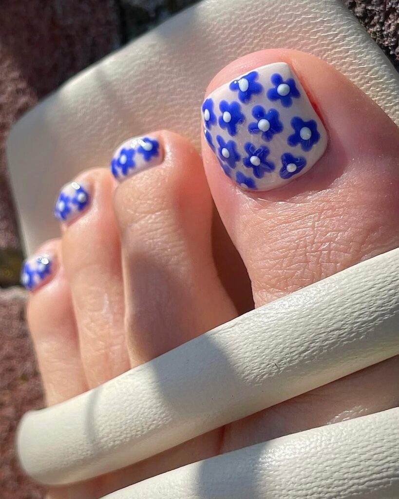 Summer Toe Nails