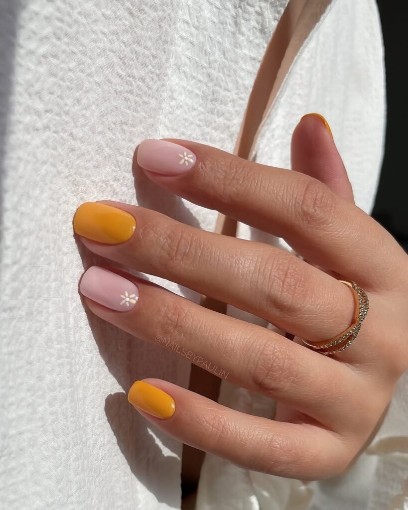 Minimalist Nails