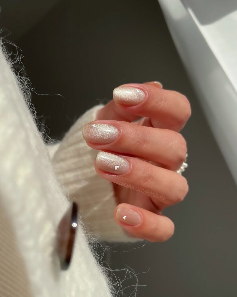 Minimalist Nails