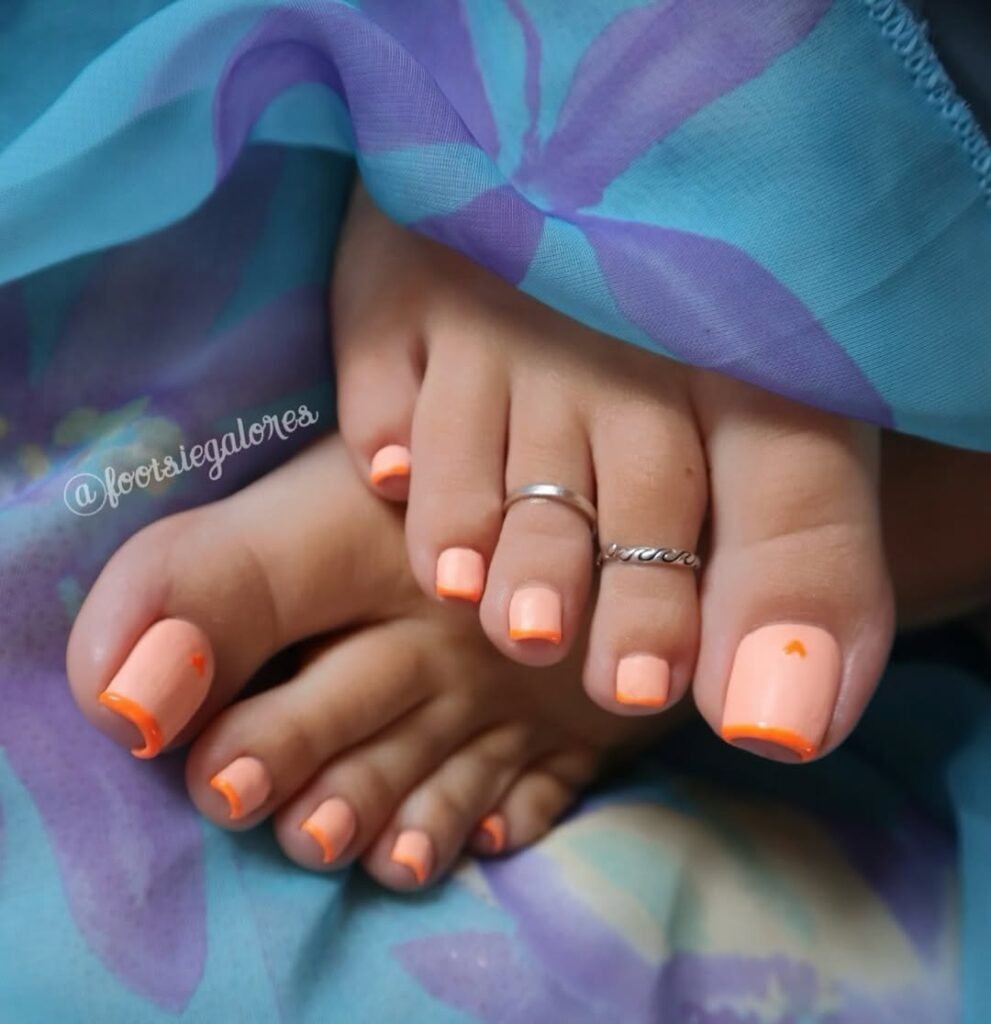 Summer Toe Nails