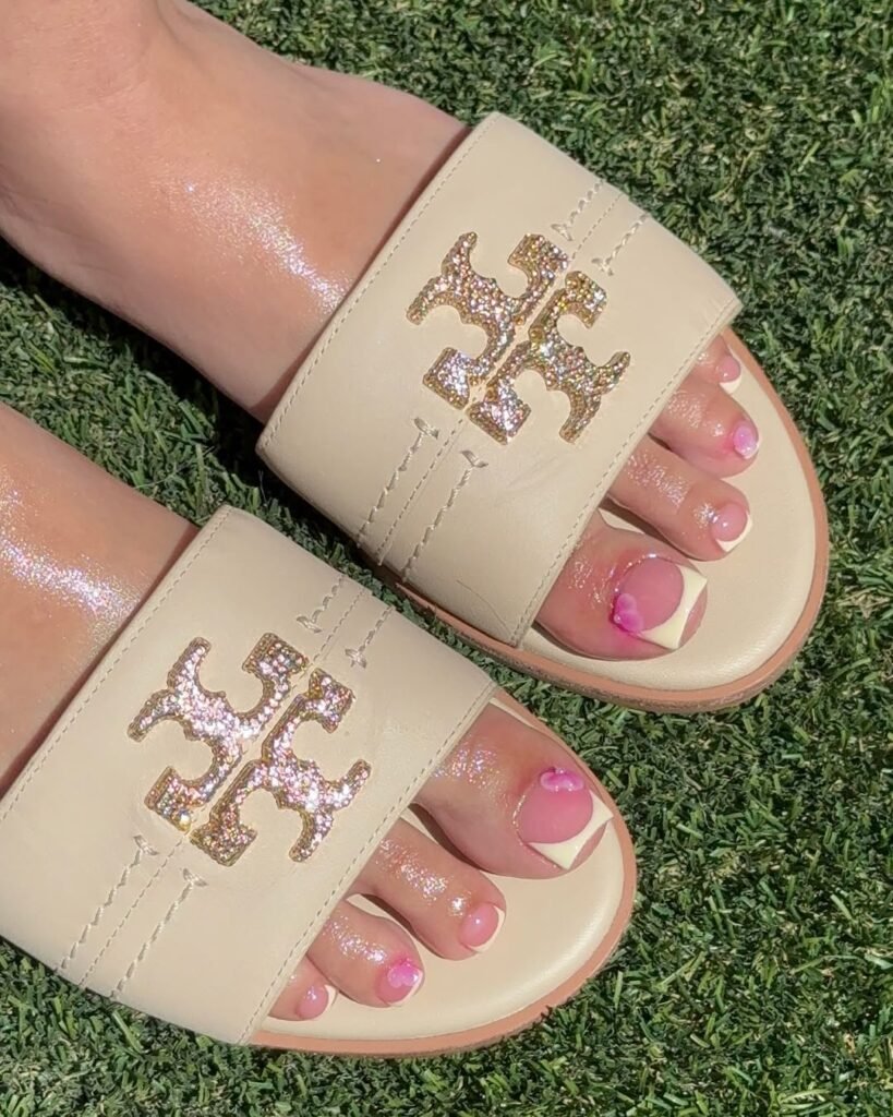 Summer Toe Nails