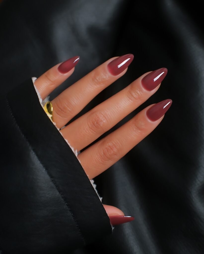 Minimalist Nails
